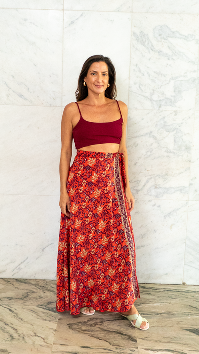 Saia Lua vermelho magenta