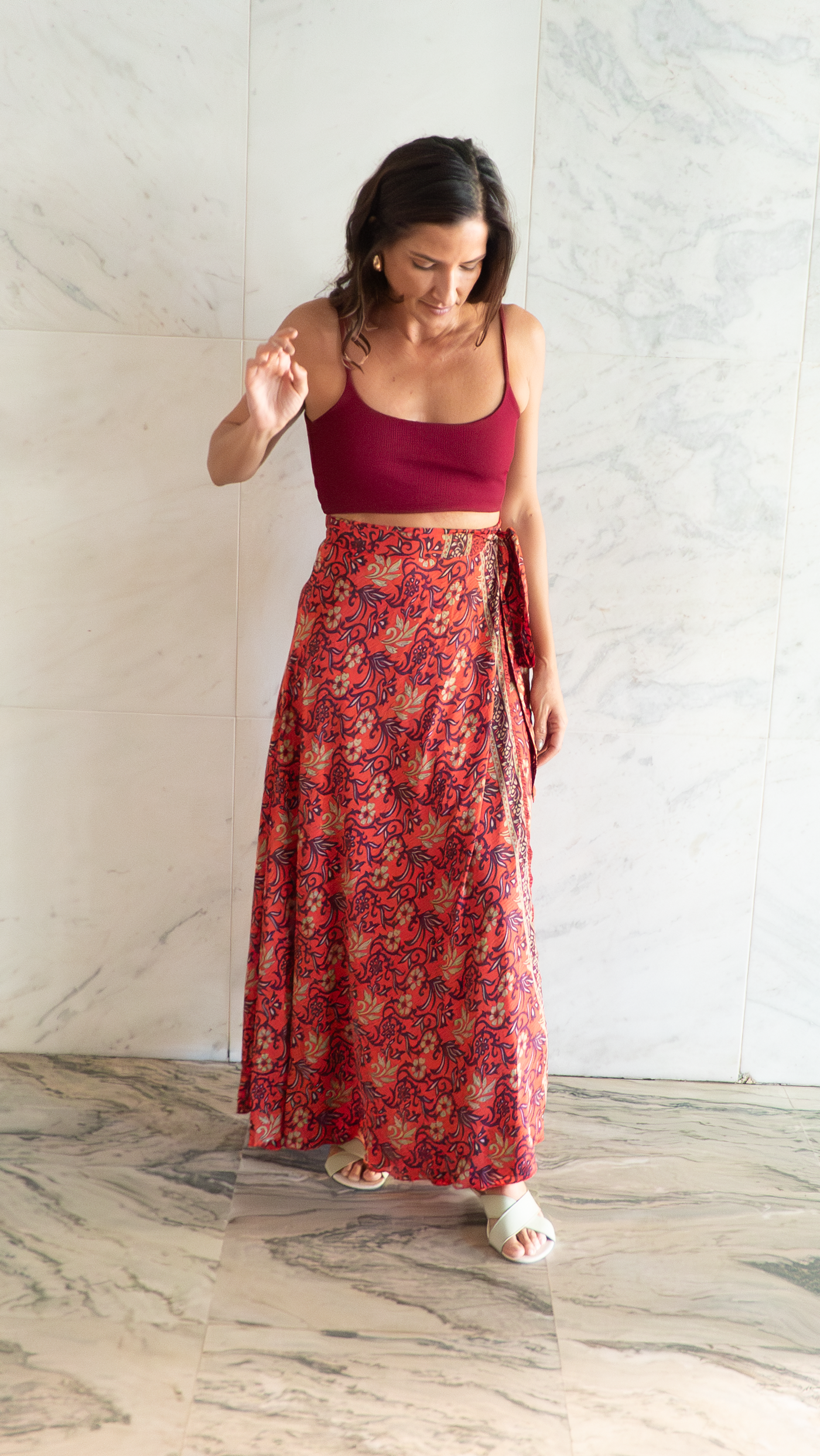 Saia Lua vermelho magenta