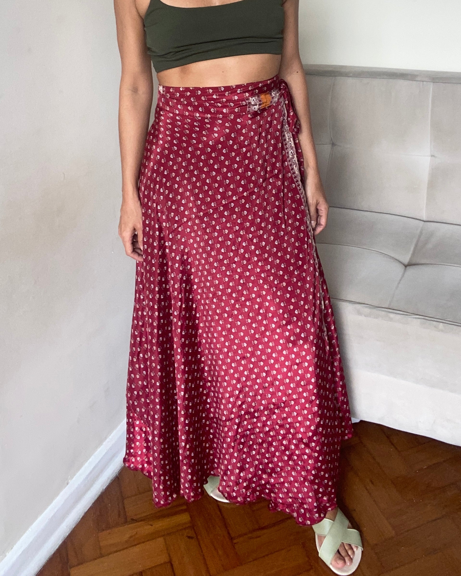 Saia Mother - ✨ Saia / Vestido Versátil Vinho Floral ✨