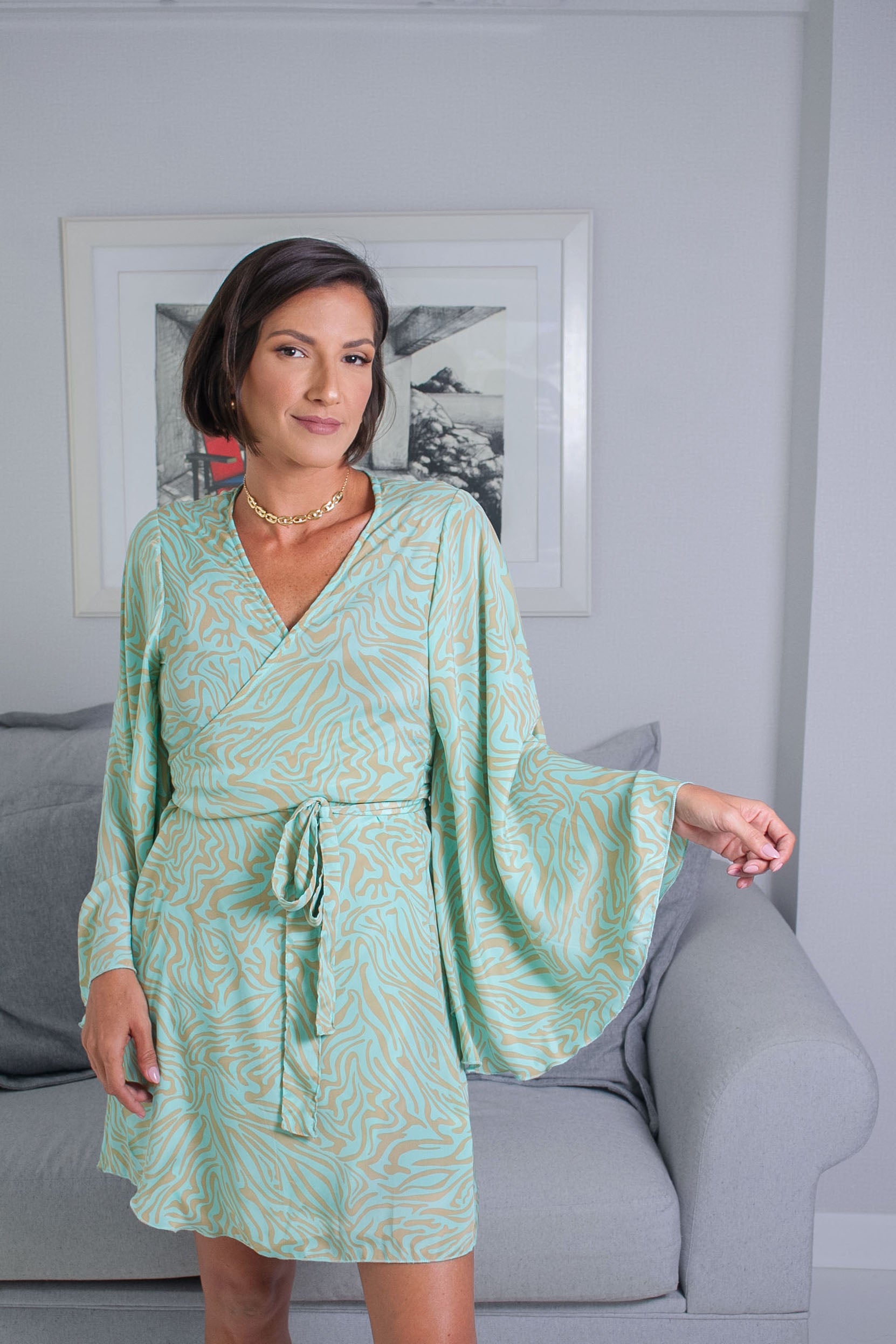 Kimono Curto Zebra verde água e nude